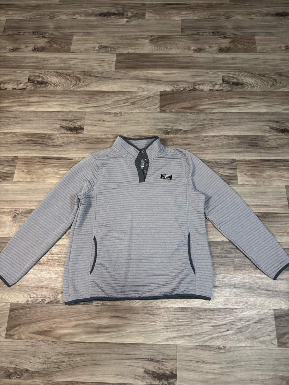 L.L. Bean Women's Airlight Knit Pullover Quarter Snap in Gray Size Extra Large